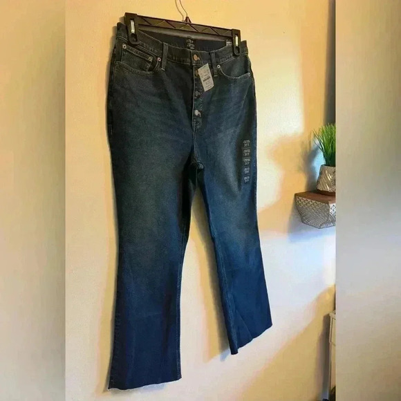 JCREW Tall high-rise flare crop jean with button fly in all-day stretch - NWT - Picture 5 of 14
